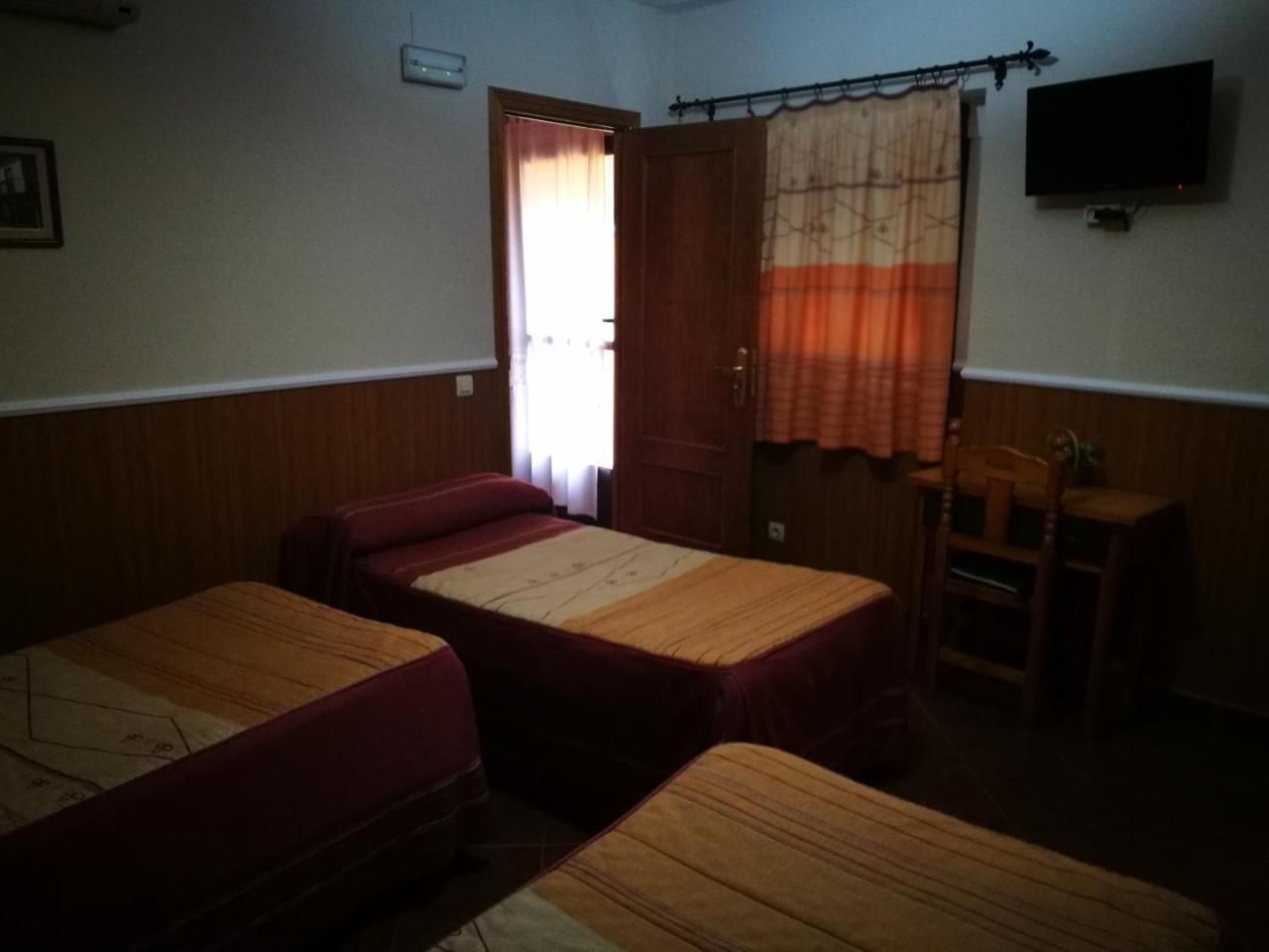 Hostal Hueso 트루히요 외부 사진